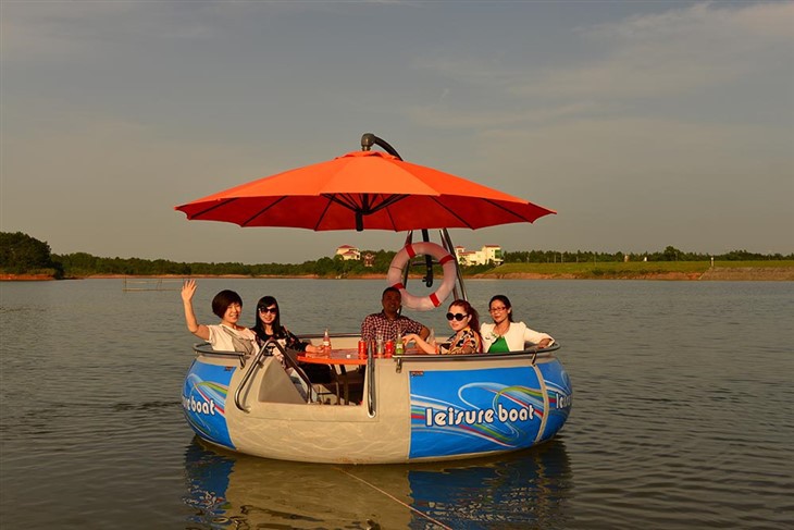 plastic round leisure boat